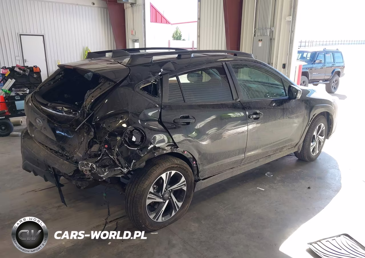 2024 Subaru Crosstrek Premium VIN:JF2GUADC4R8314652 - 4