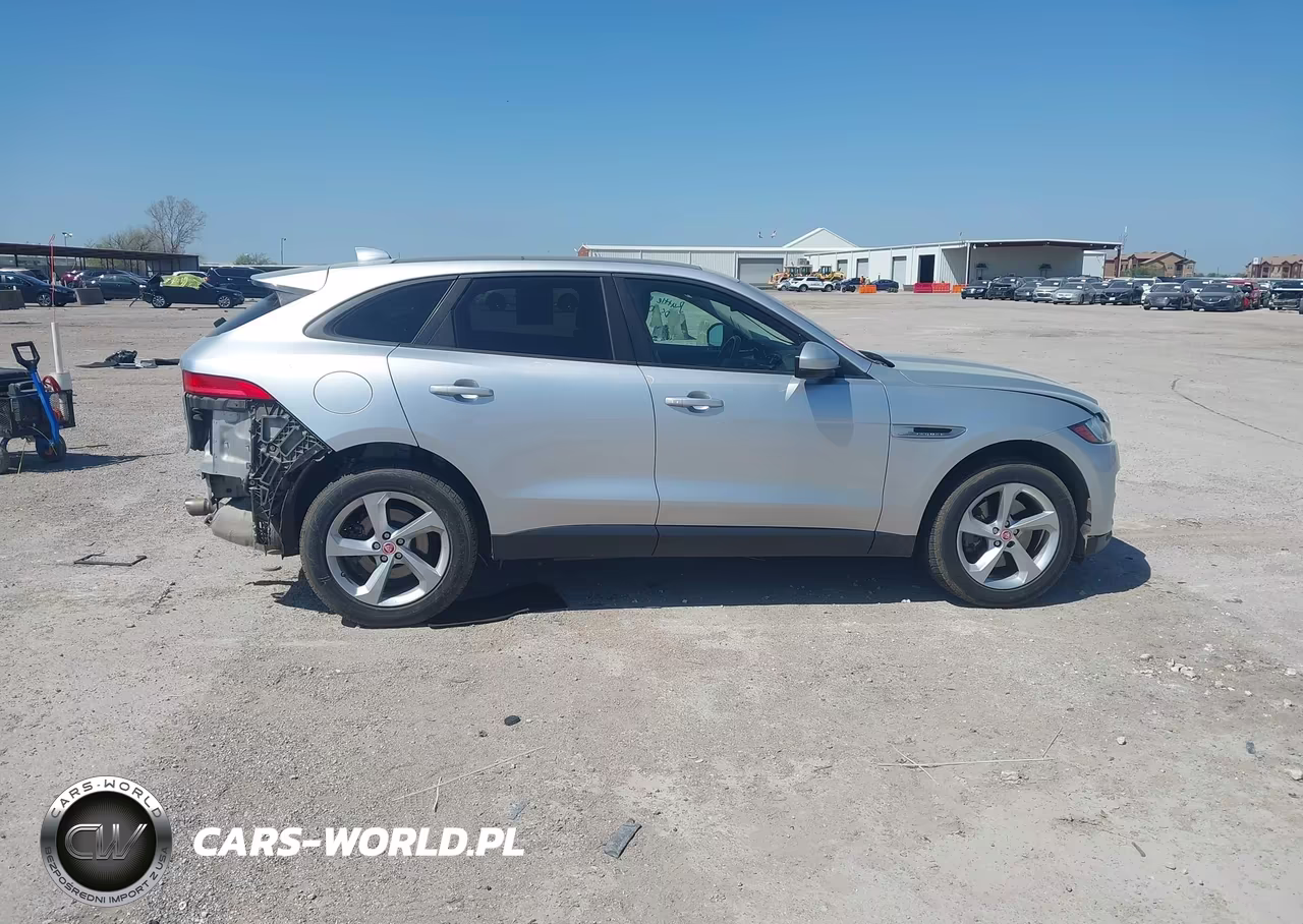 2018 Jaguar F-Pace 30T Premium VIN:SADCJ2GX5JA236507 - 14