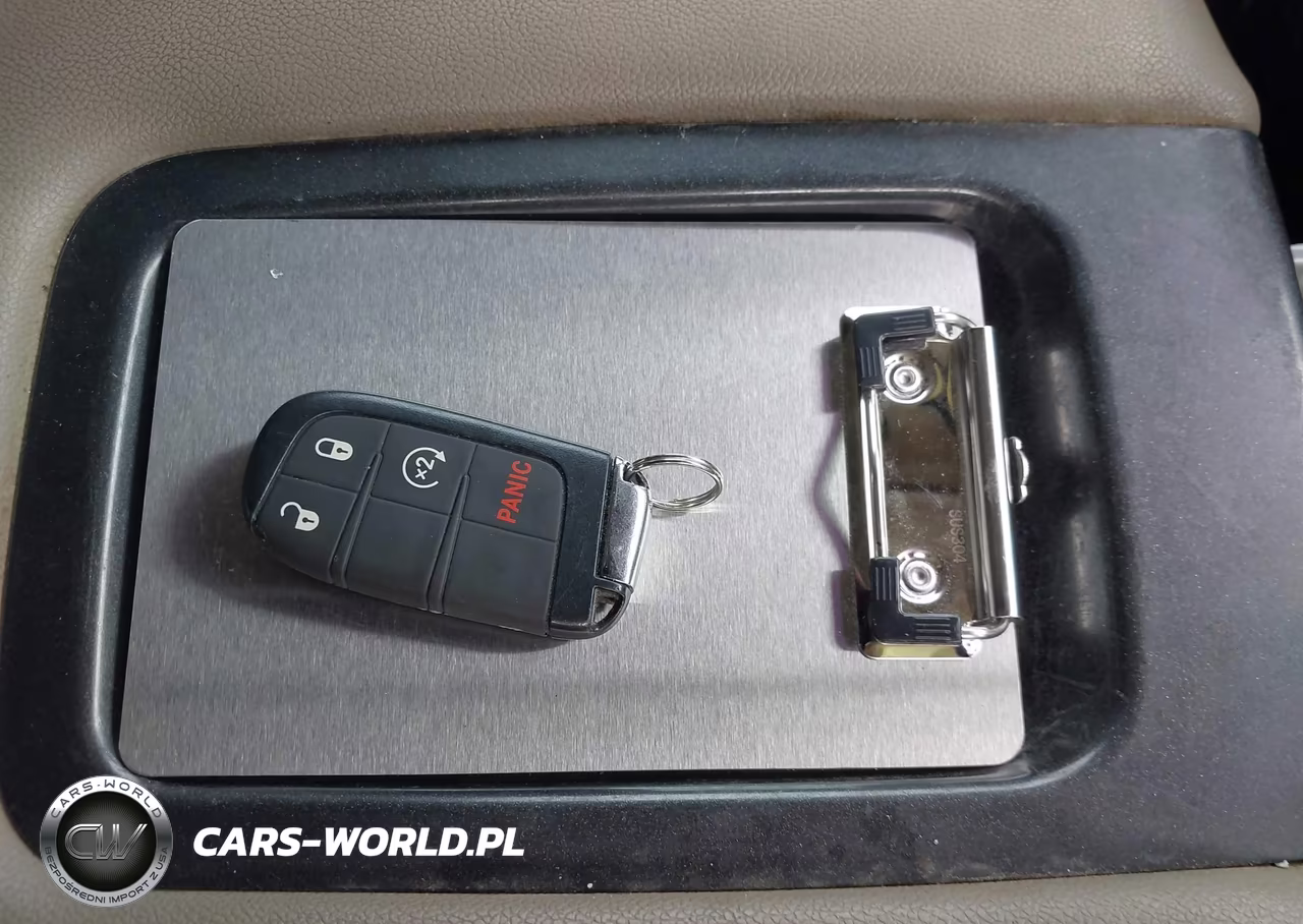 2025 Jeep Compass Latitude 4X4 VIN:3C4NJDBN4ST553257 - 11