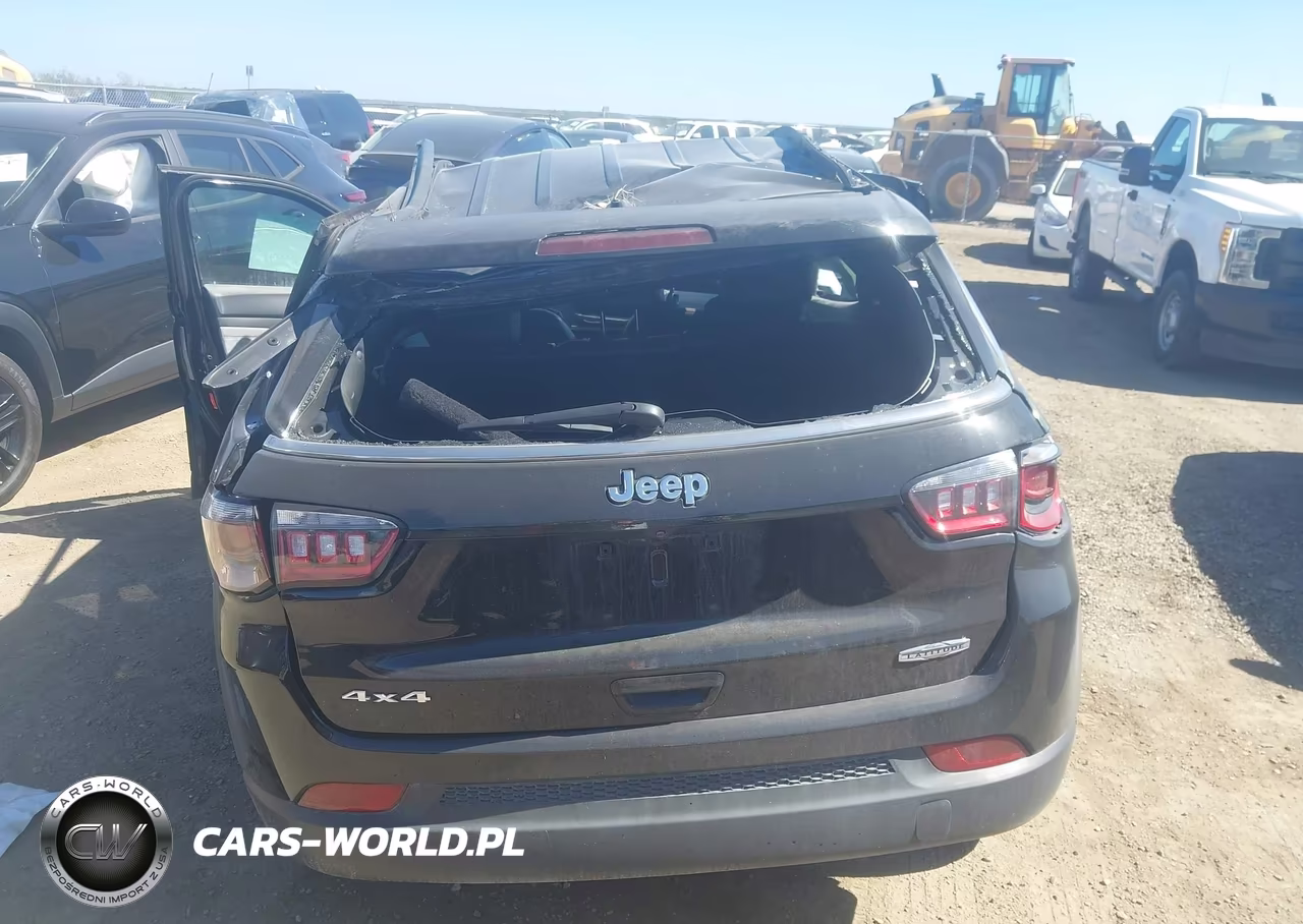 2025 Jeep Compass Latitude 4X4 VIN:3C4NJDBN4ST553257 - 17