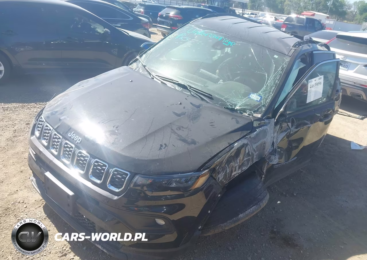 2025 Jeep Compass Latitude 4X4 VIN:3C4NJDBN4ST553257 - 2