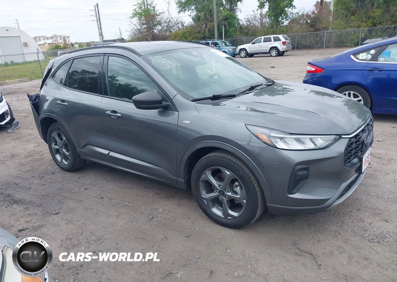 2023 Ford Escape St-Line