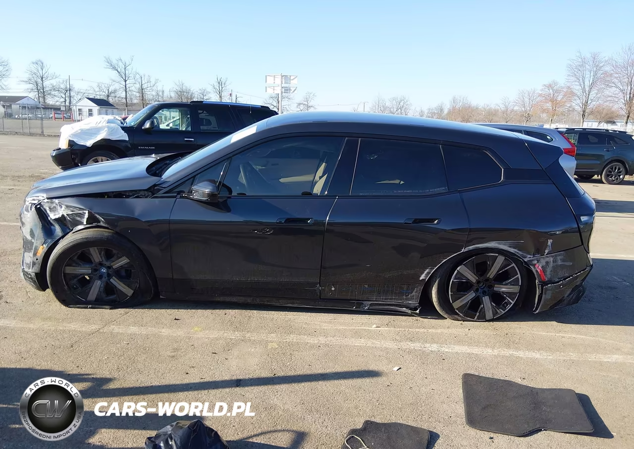 2024 BMW Ix xDrive50 VIN:WB523CF09RCR00346 - 14