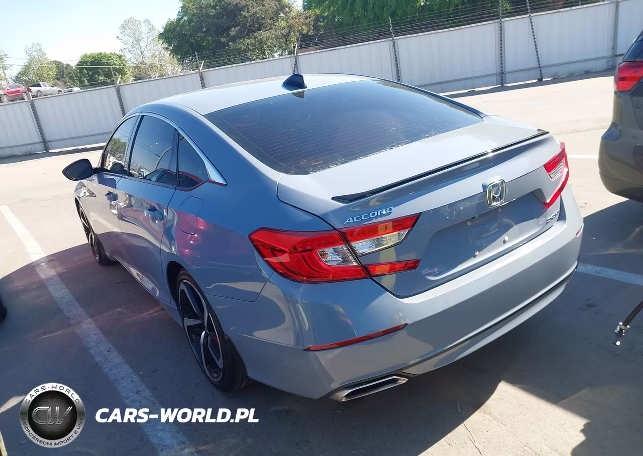 2022 Honda Accord Sport VIN:1HGCV1F31NA005815 - 3