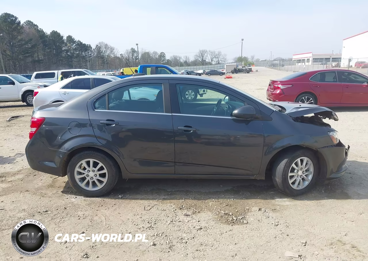 2019 Chevrolet Sonic Lt Auto VIN:1G1JD5SB4K4109392 - 13