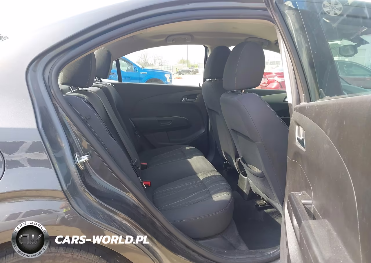 2019 Chevrolet Sonic Lt Auto VIN:1G1JD5SB4K4109392 - 8