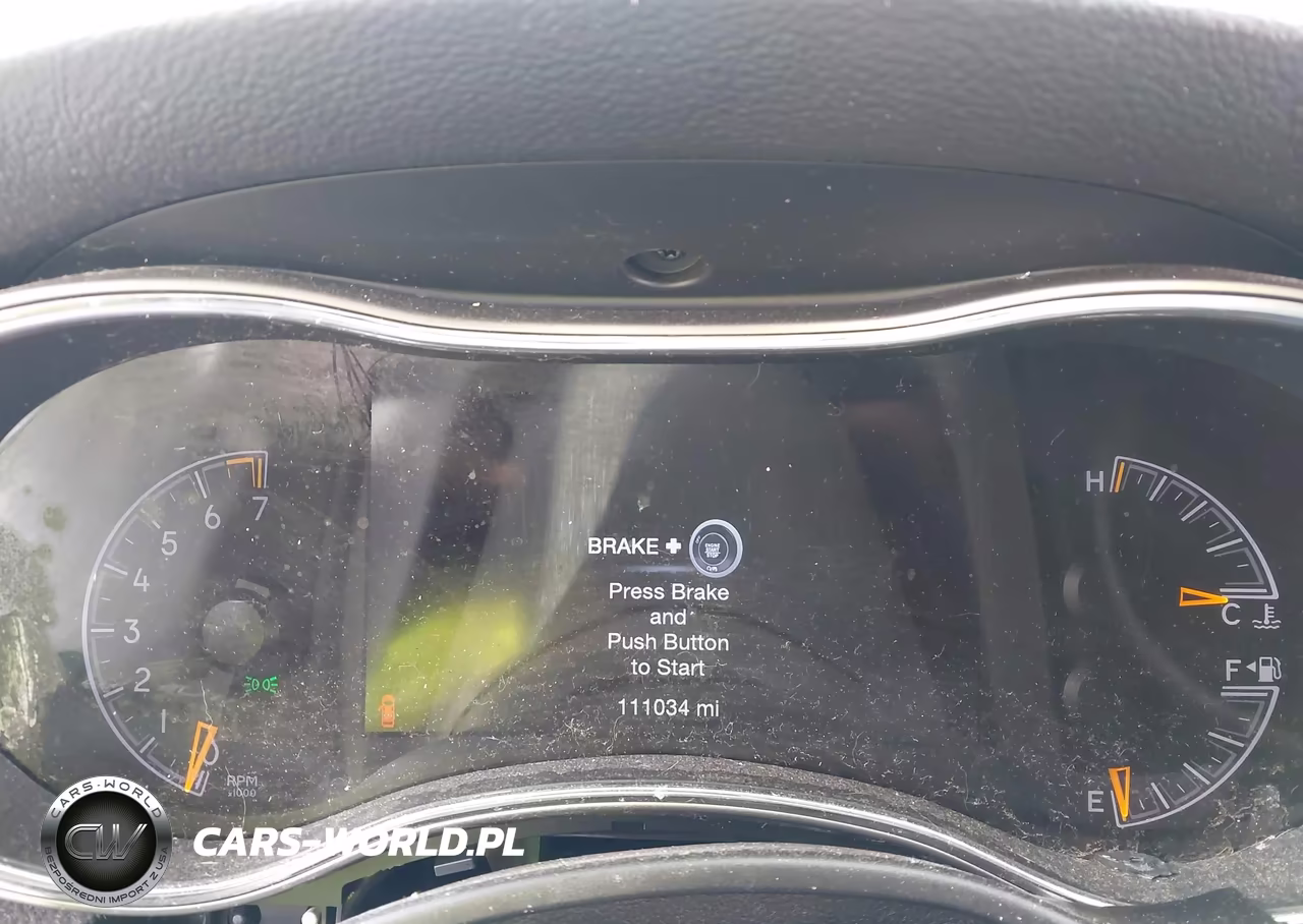 2018 Jeep Grand Cherokee Altitude 4X4 VIN:1C4RJFAGXJC203707 - 7