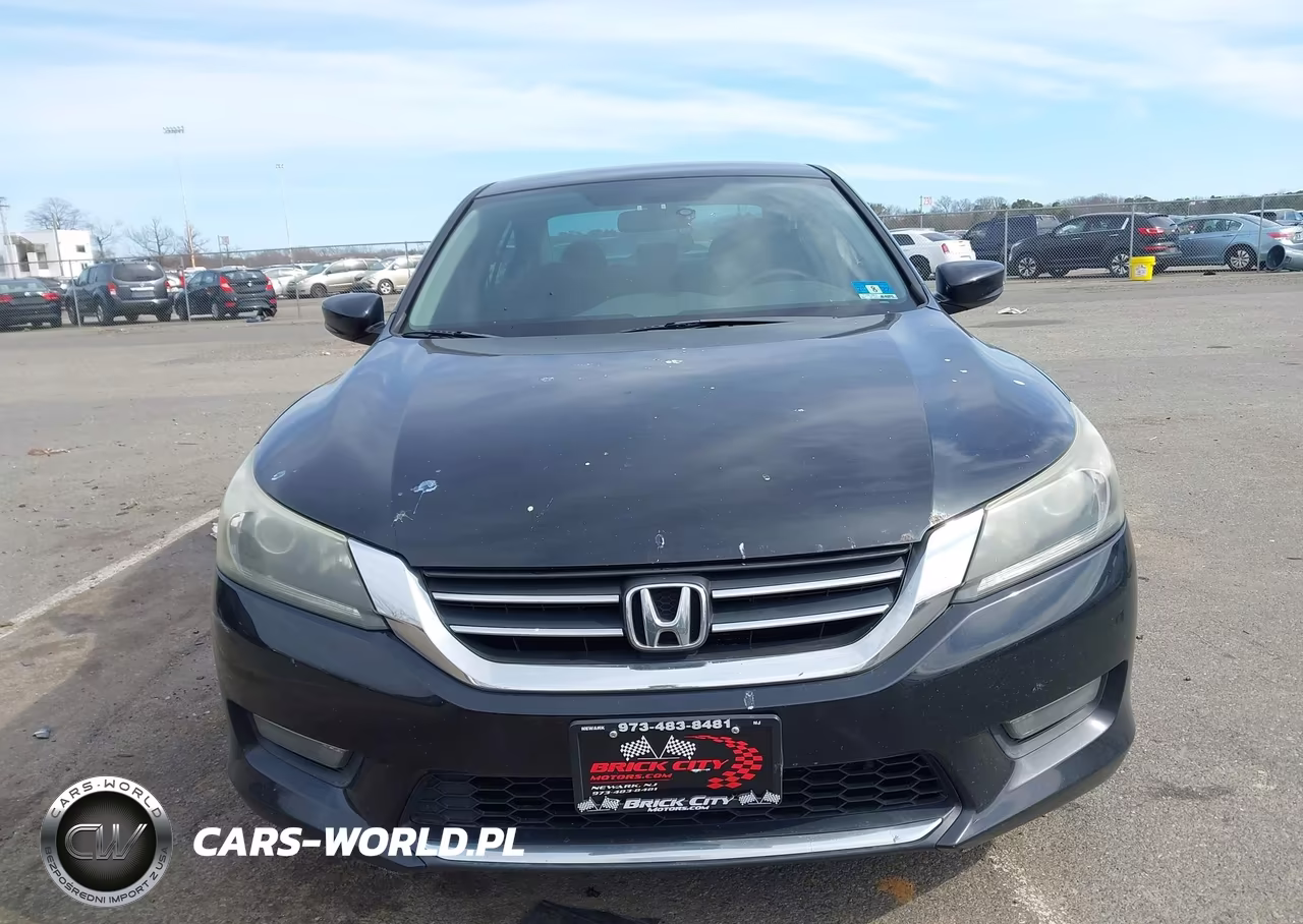2015 Honda Accord Sport VIN:1HGCR2F58FA015142 - 11