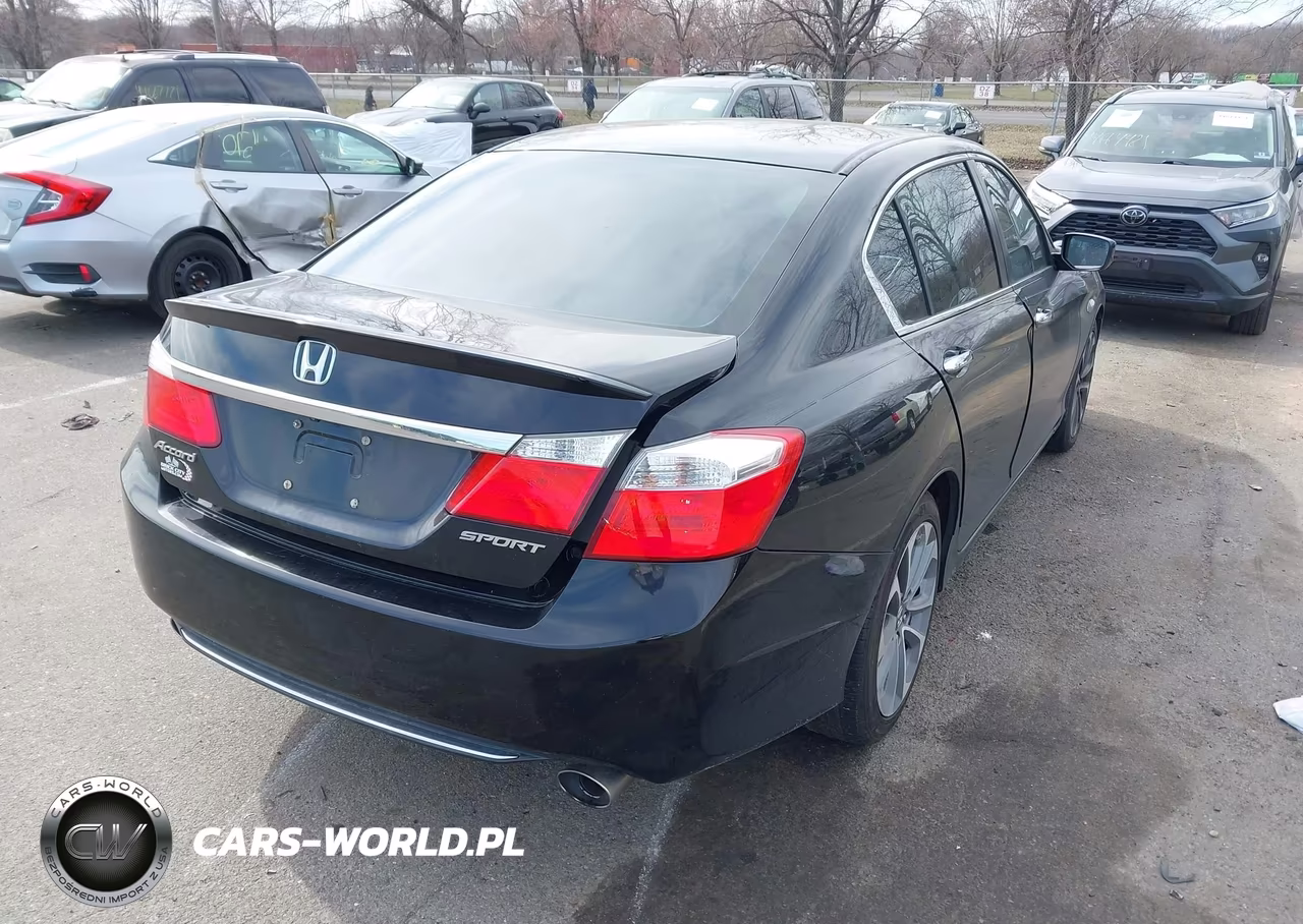 2015 Honda Accord Sport VIN:1HGCR2F58FA015142 - 4