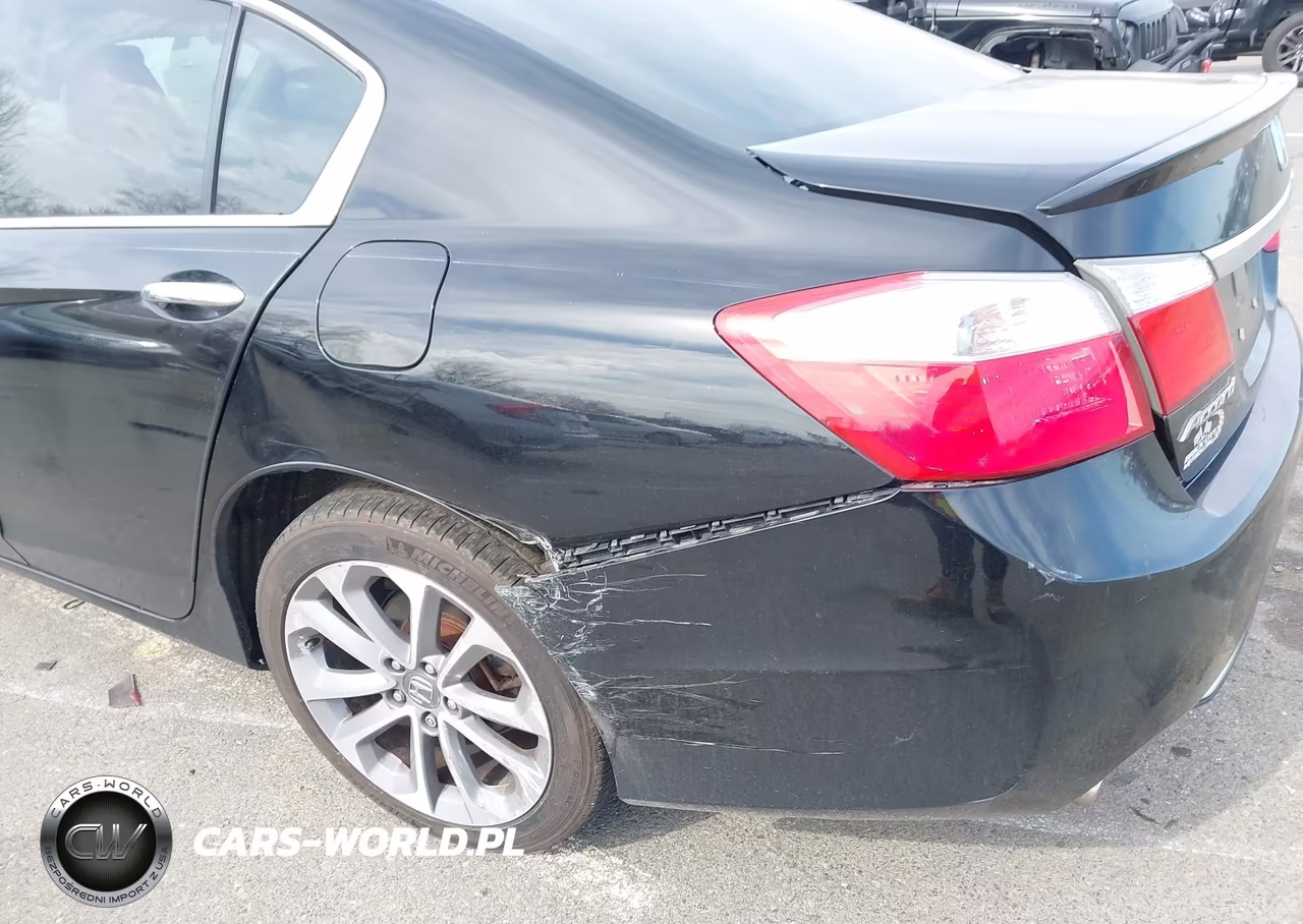 2015 Honda Accord Sport VIN:1HGCR2F58FA015142 - 6