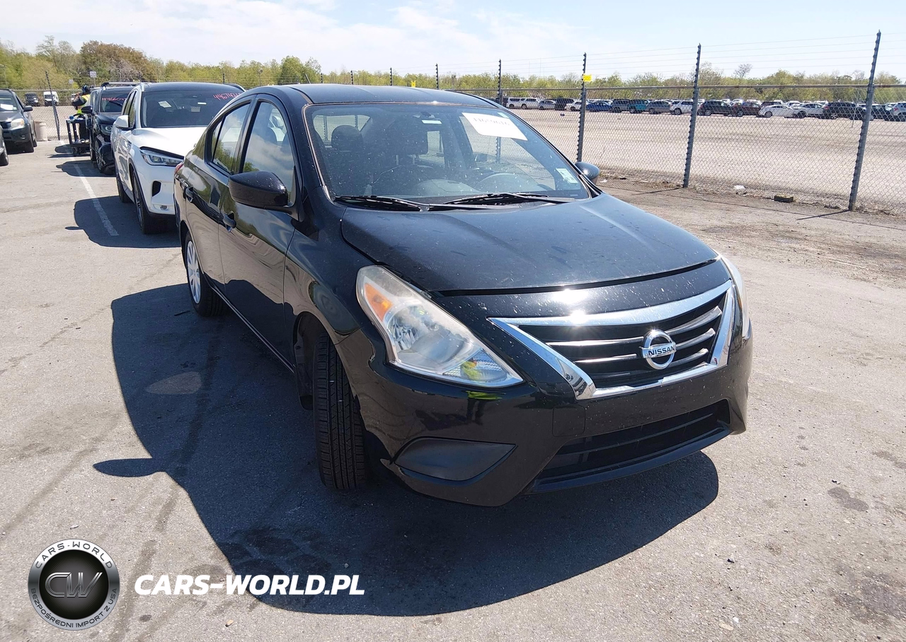 2018 Nissan Versa 1.6 S+