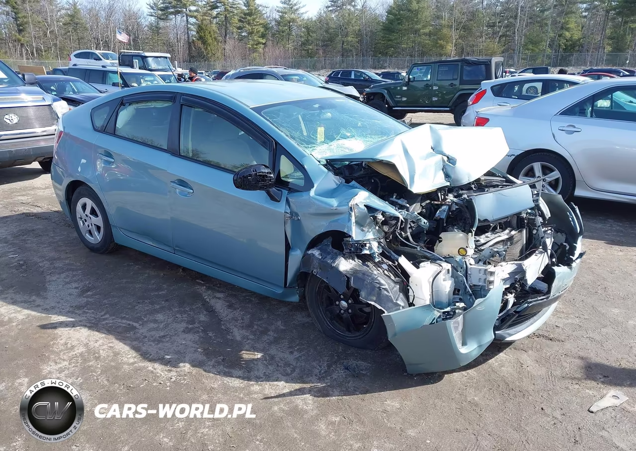 2013 Toyota Prius Three