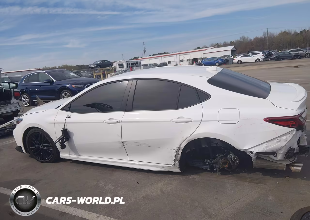 2025 Toyota Camry Se VIN:4T1DAACK9SU596671 - 15