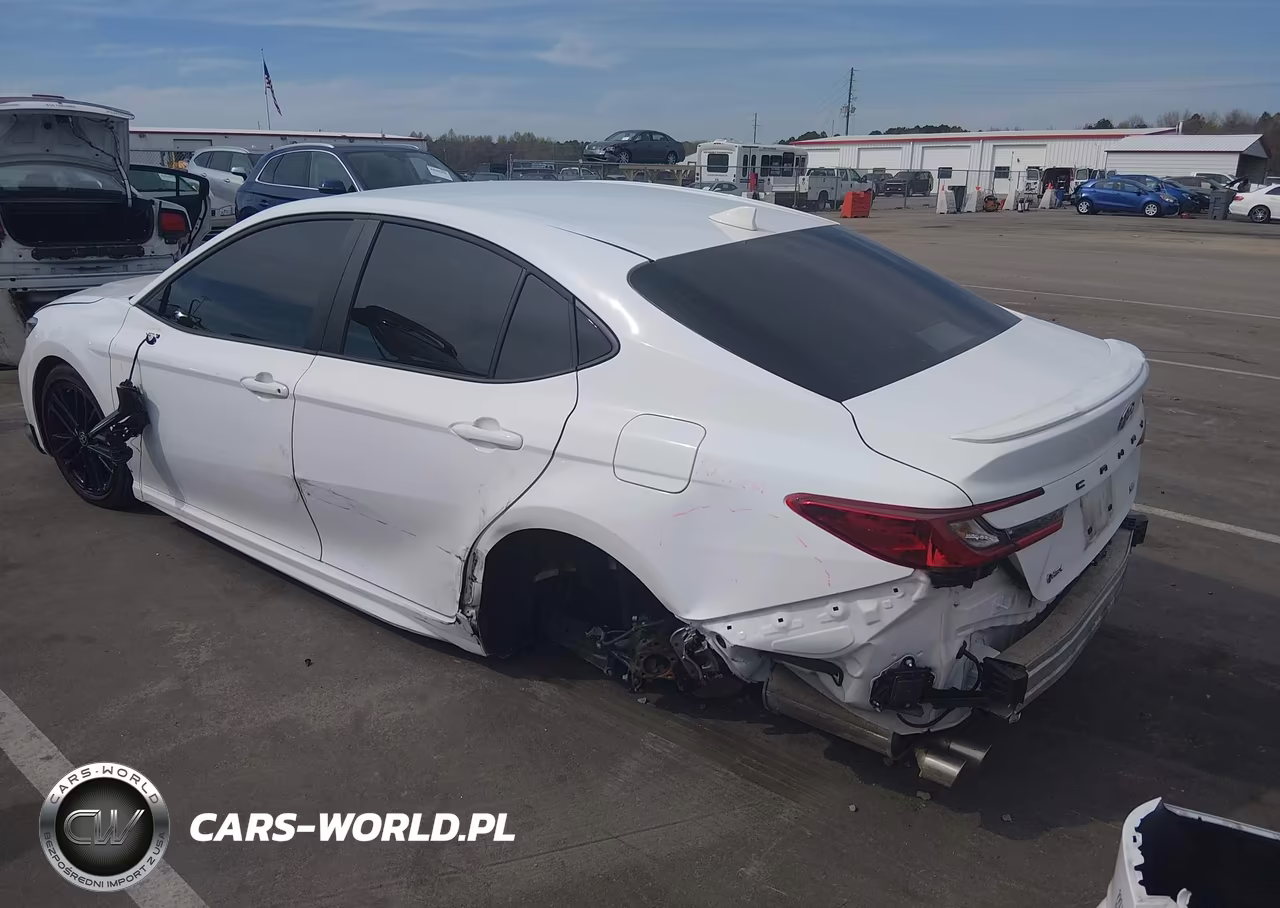 2025 Toyota Camry Se VIN:4T1DAACK9SU596671 - 3