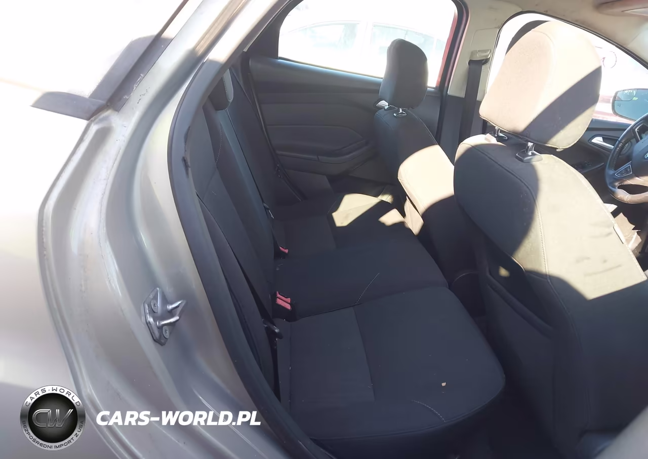 2015 Ford Focus Se VIN:1FADP3K20FL380936 - 8
