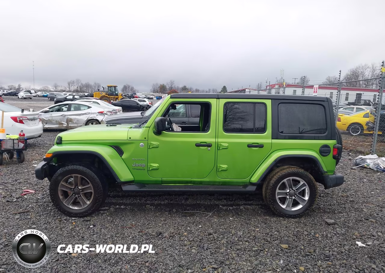 2018 Jeep Wrangler Unlimited Sahara 4X4 VIN:1C4HJXEG5JW325482 - 14