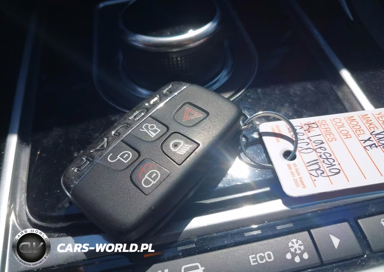 2017 Jaguar Xe 25T VIN:SAJAR4BG3HA978284 - 11