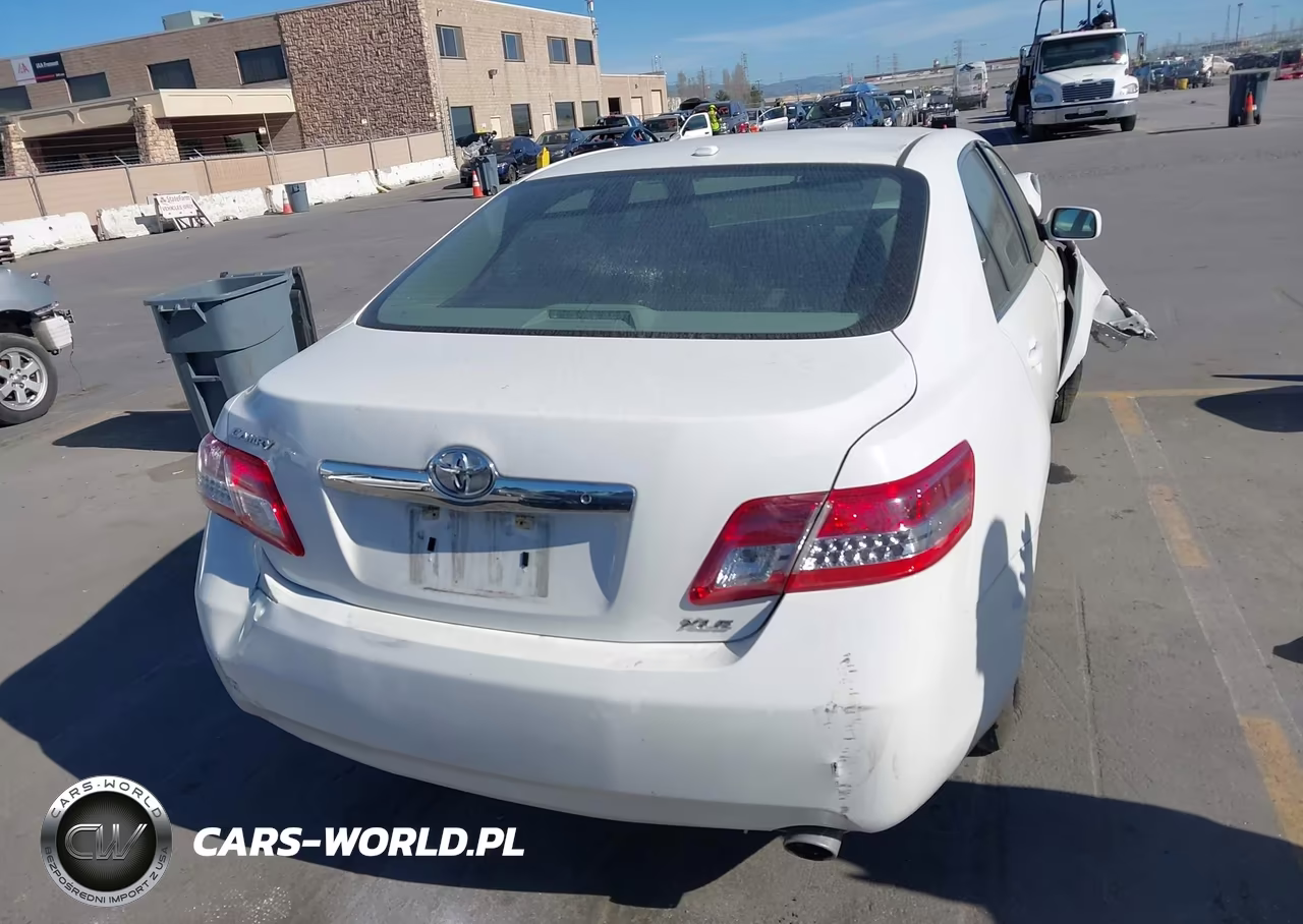 2010 Toyota Camry Xle VIN:JTNBF3EK6A3002320 - 17