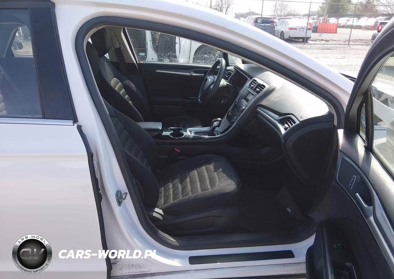 2014 Ford Fusion Se VIN:3FA6P0H74ER352339 - 5