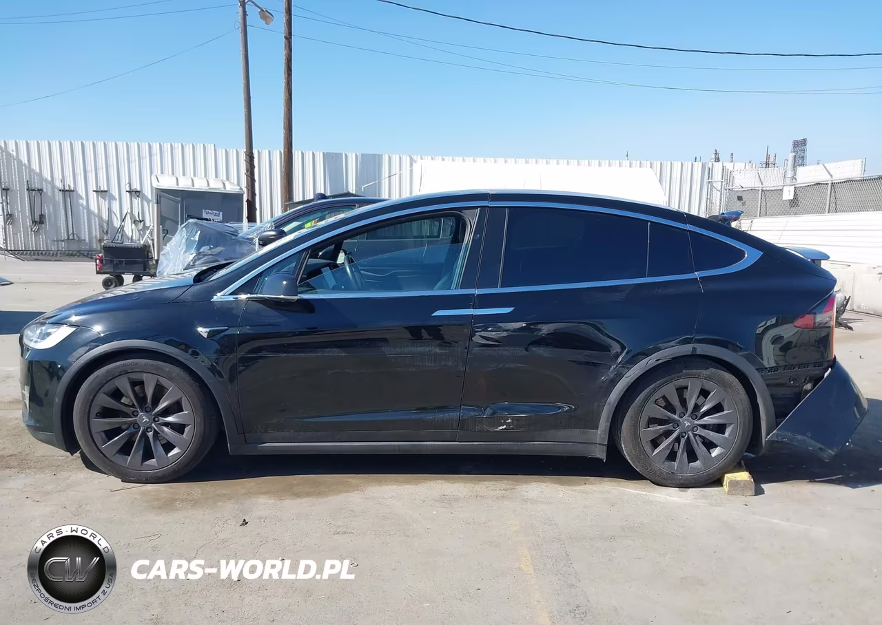 2018 Tesla Model X 100D-75D-P100D VIN:5YJXCBE23JF103587 - 14
