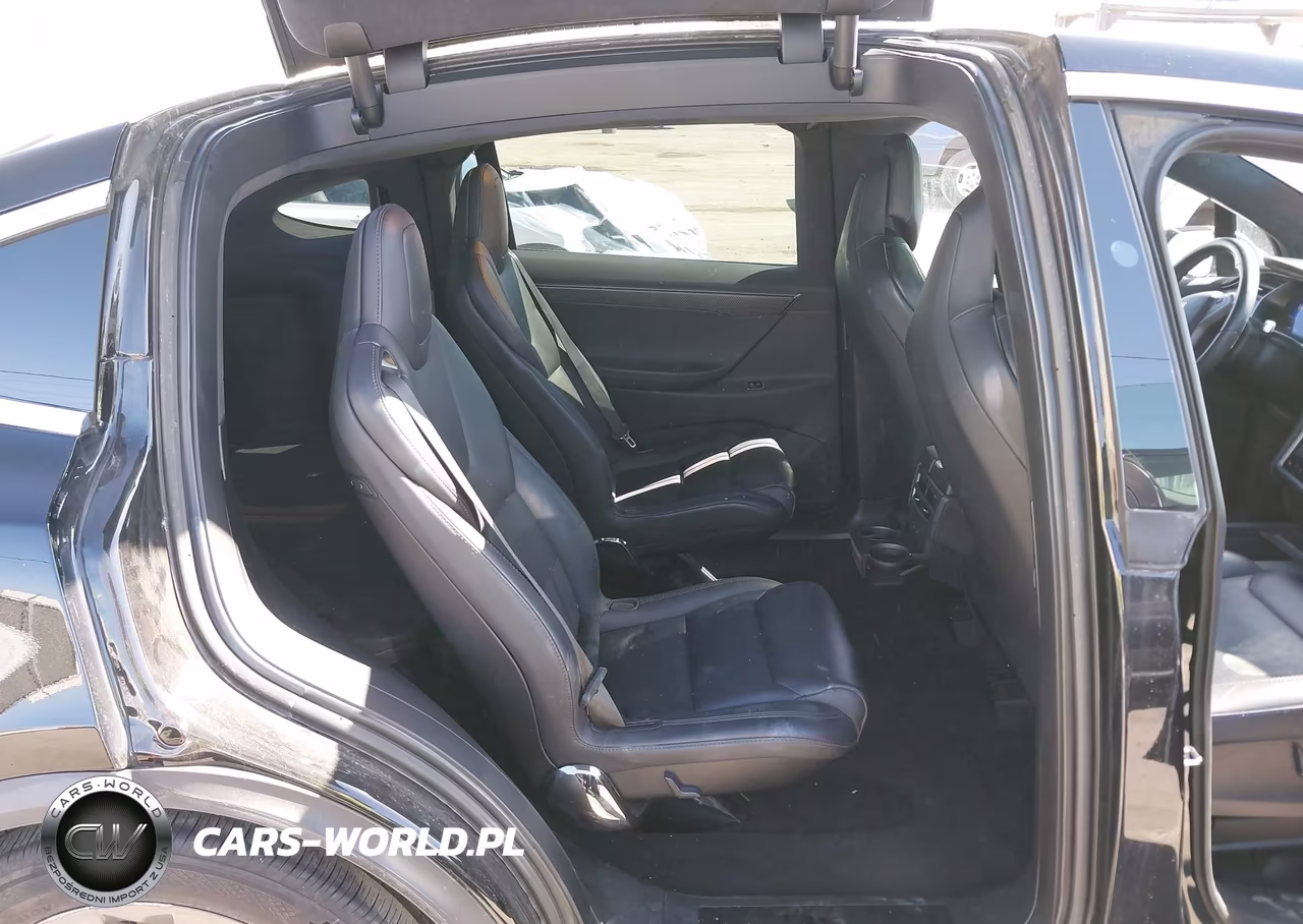 2018 Tesla Model X 100D-75D-P100D VIN:5YJXCBE23JF103587 - 8
