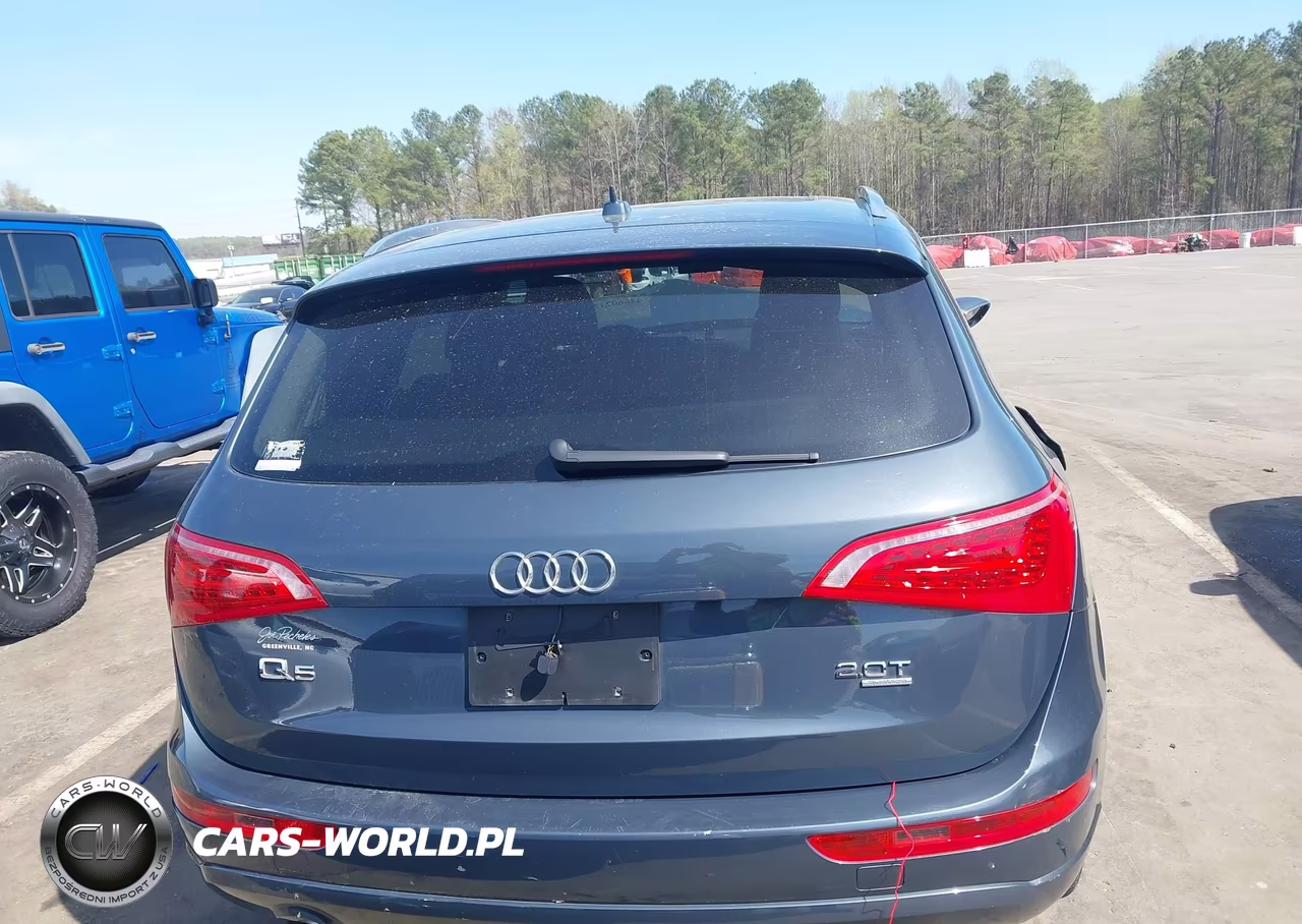 2011 Audi Q5 2.0T Premium VIN:WA1LFAFP4BA022841 - 17