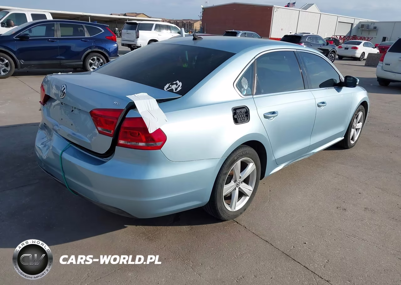 2013 Volkswagen Passat 2.5L Se VIN:1VWBP7A37DC010855 - 4