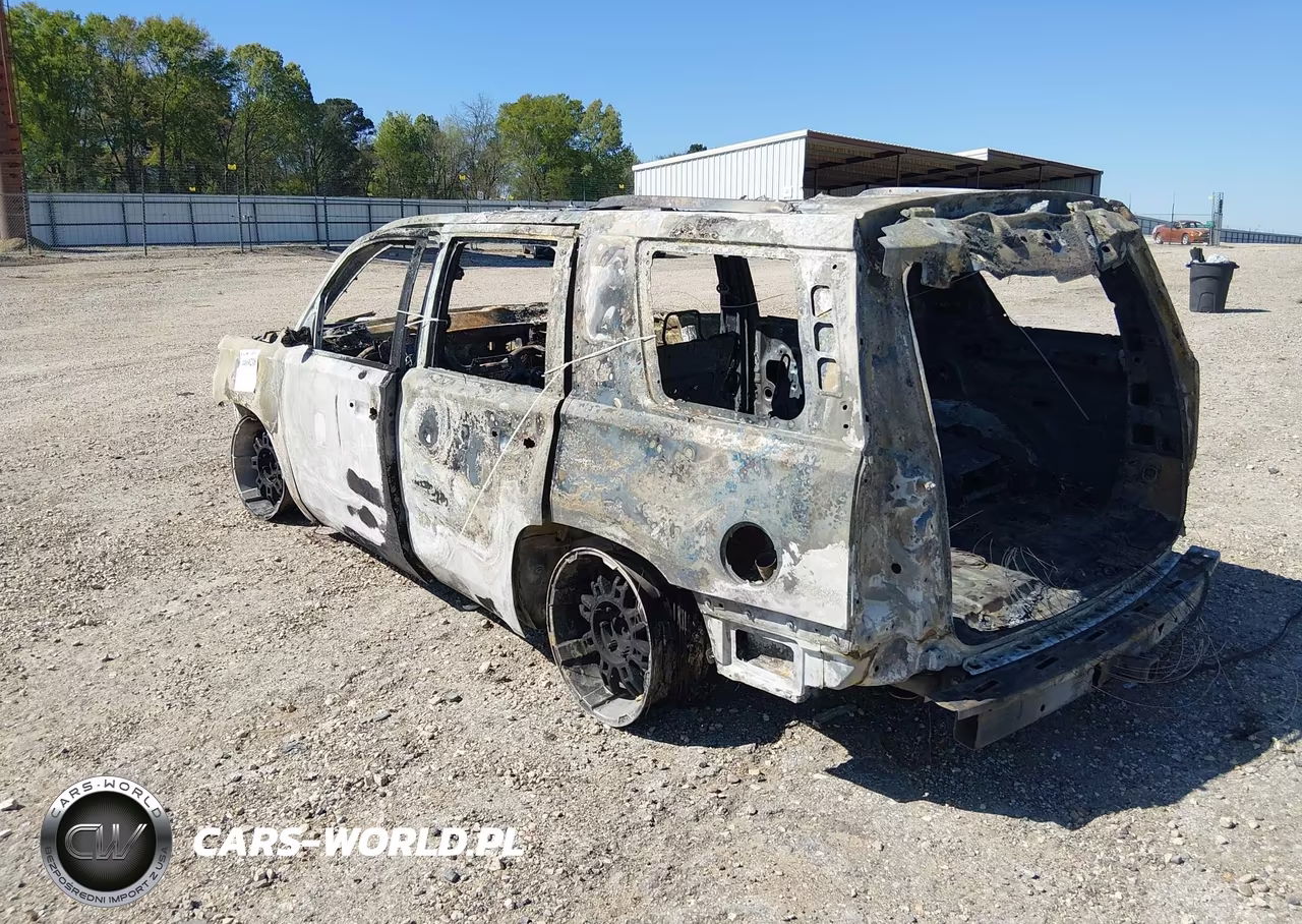 2018 Chevrolet Tahoe Premier VIN:1GNSKCKC2JR126649 - 3