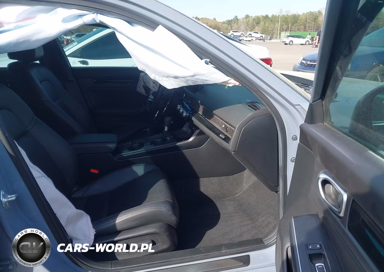 2024 Honda Civic Sport Touring VIN:19XFL1H83RE014786 - 5
