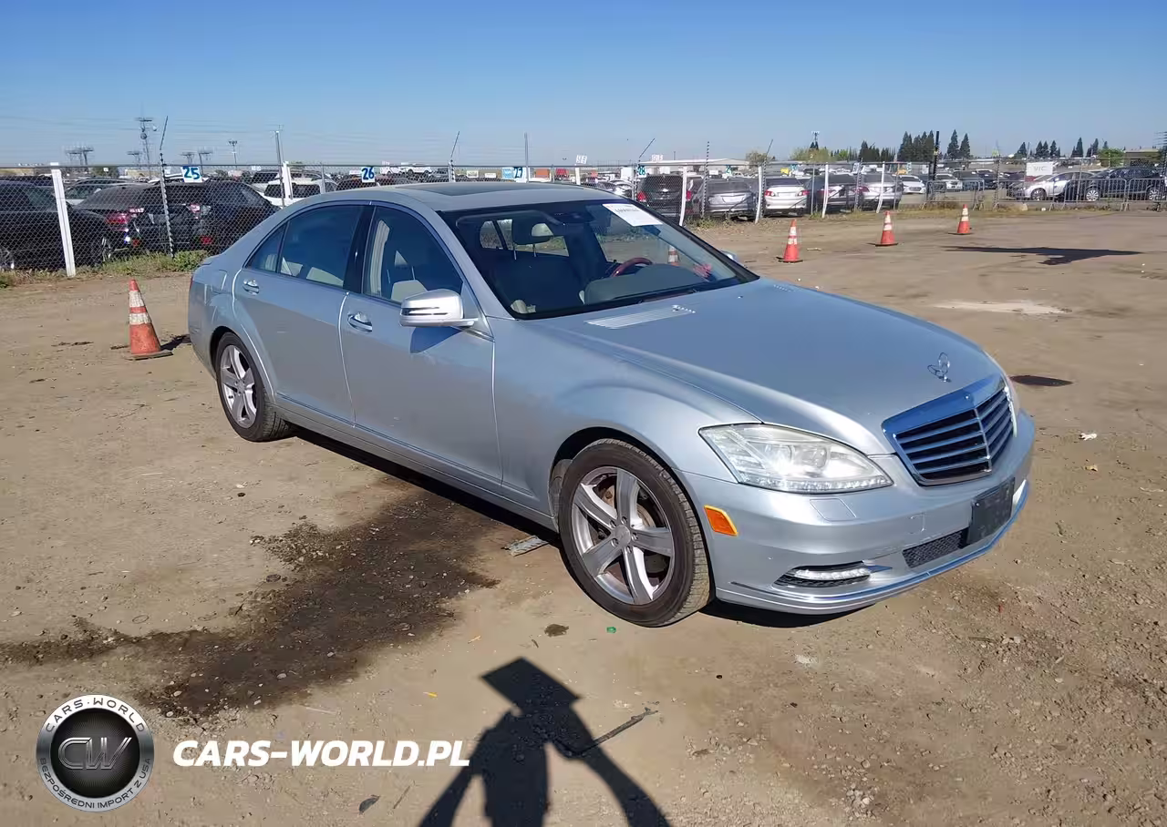 2010 Mercedes-Benz S 550