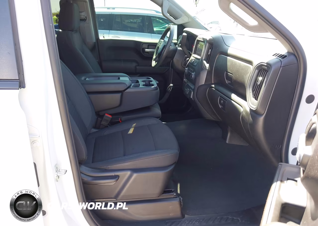 2025 Chevrolet Silverado 1500 2Wd Standard Bed Custom VIN:1GCRABEK0SZ244515 - 5