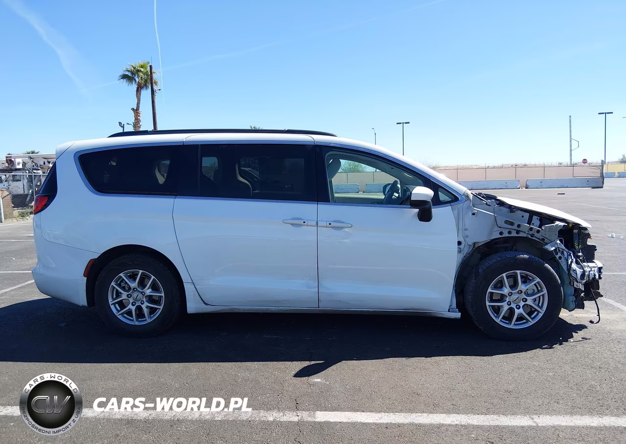 2021 Chrysler Voyager Lxi VIN:2C4RC1DG9MR552202 - 14