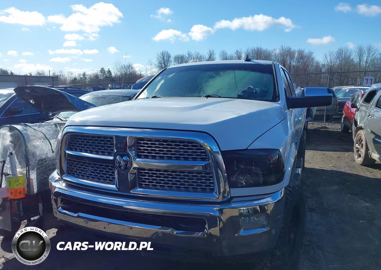 2016 Ram 2500 Laramie VIN:3C6UR5FLXGG373162 - 12
