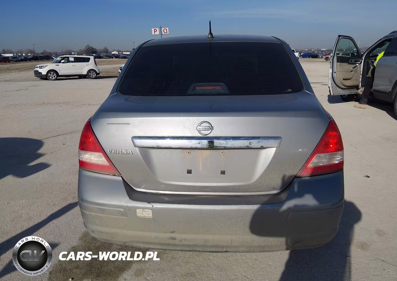 2010 Nissan Versa 1.8S VIN:3N1BC1AP3AL448791 - 17