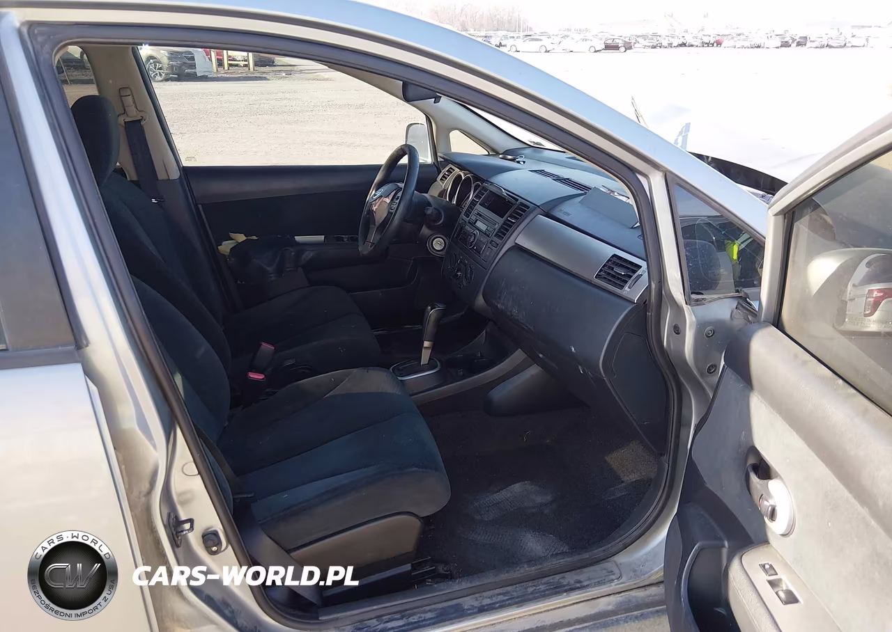 2010 Nissan Versa 1.8S VIN:3N1BC1AP3AL448791 - 5