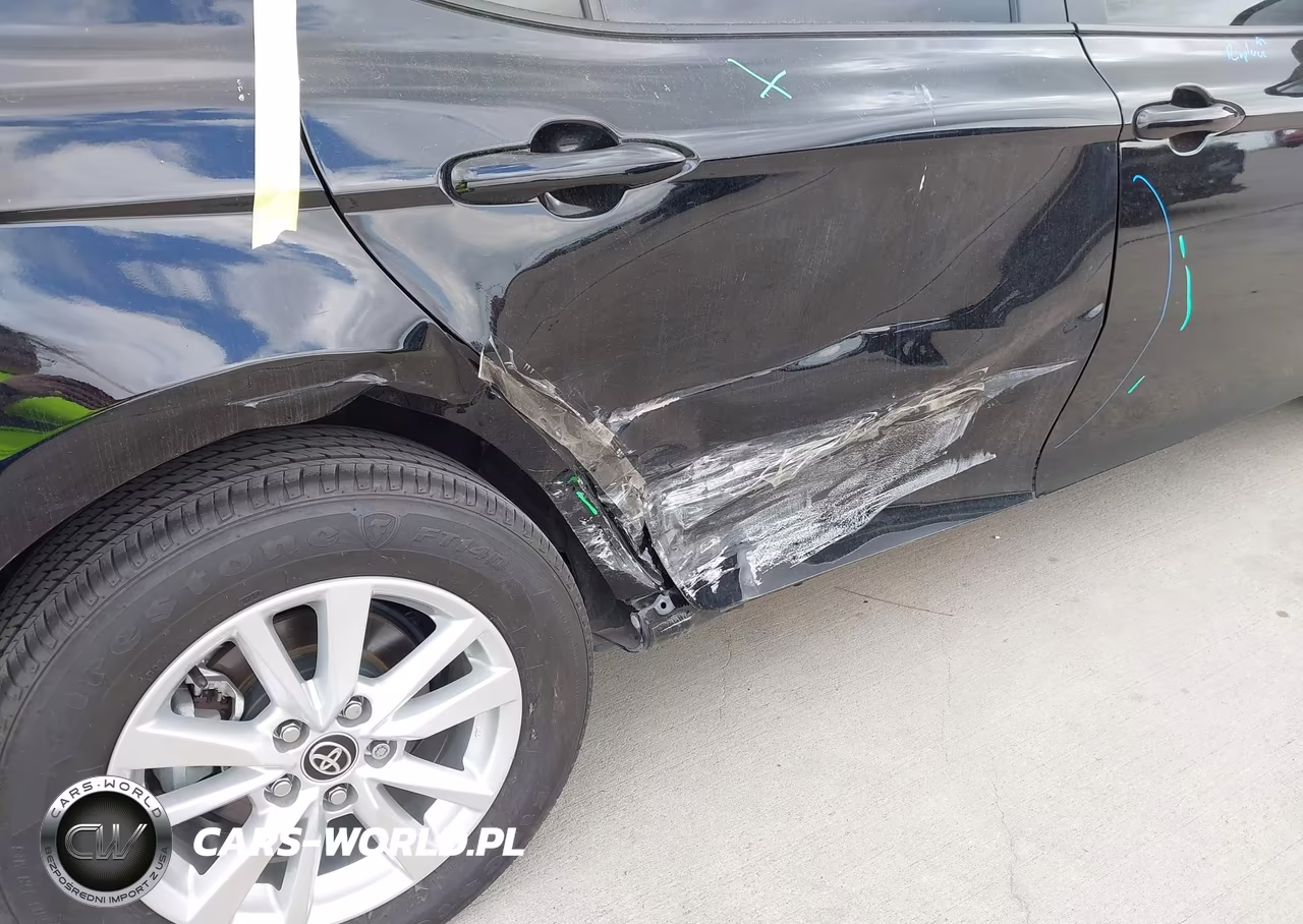 2025 Toyota Camry Le VIN:4T1DAACK4SU582516 - 18