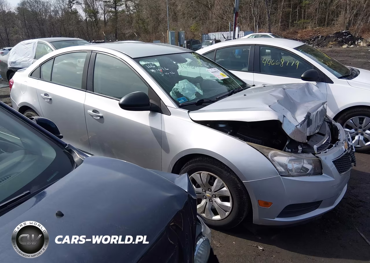 2014 Chevrolet Cruze Ls Auto VIN:1G1PA5SG3E7474387 - 13