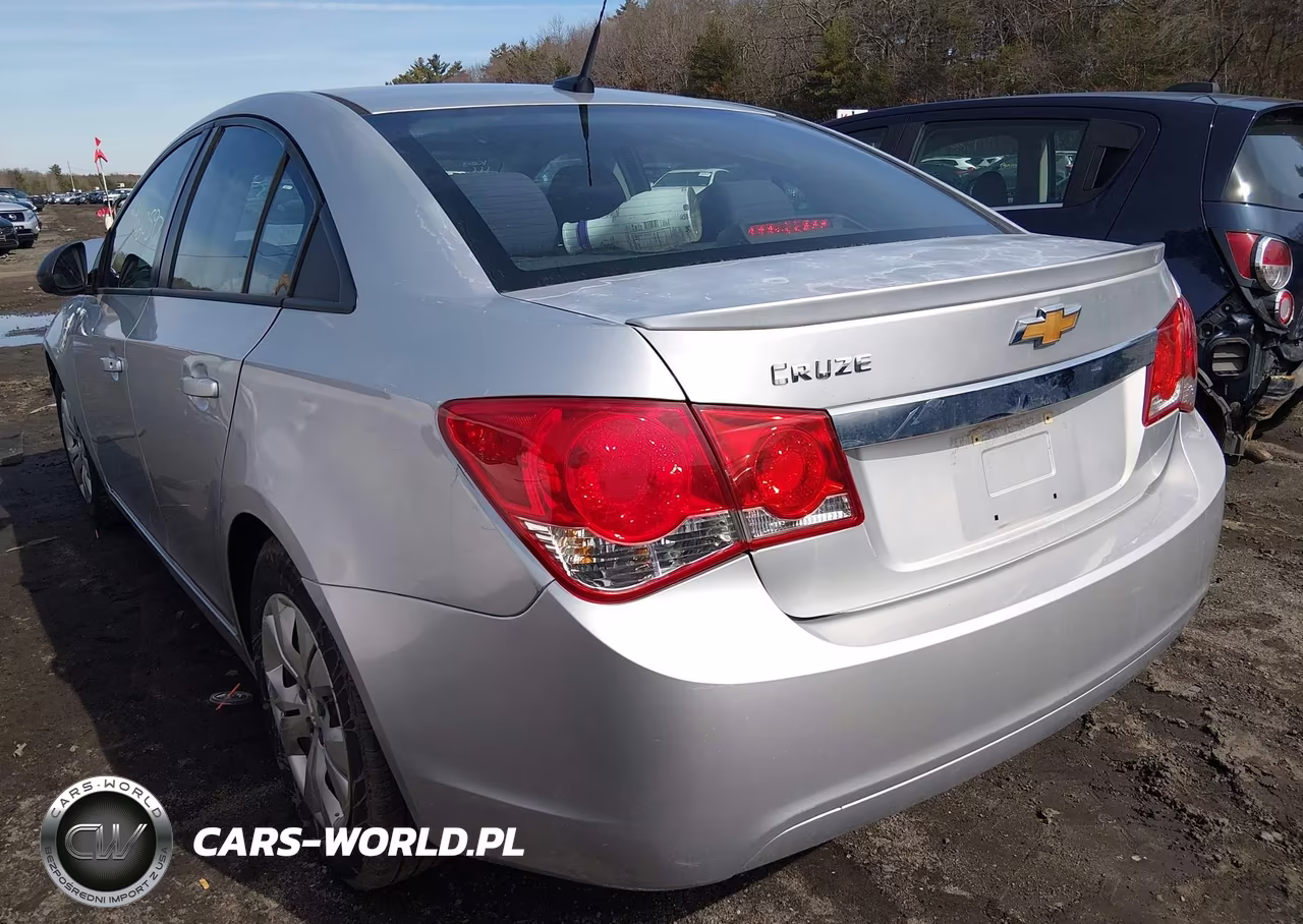 2014 Chevrolet Cruze Ls Auto VIN:1G1PA5SG3E7474387 - 3