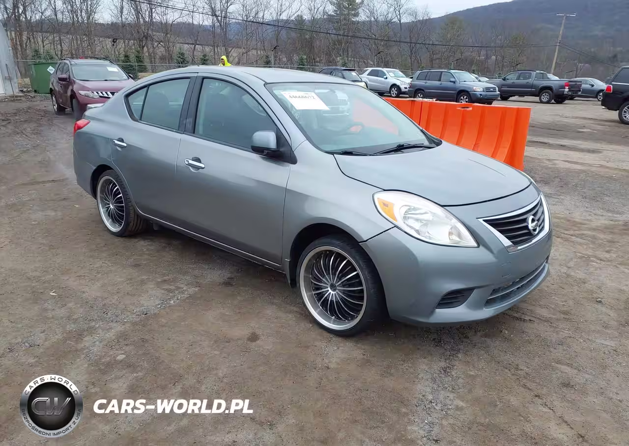 2014 Nissan Versa 1.6 Sv