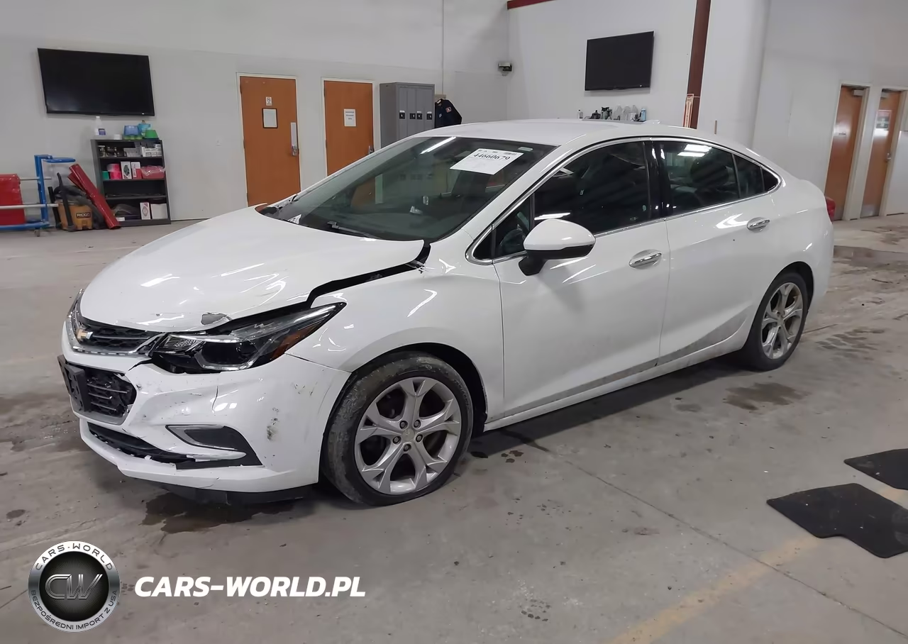 2018 Chevrolet Cruze Premier Auto VIN:1G1BF5SM4J7157455 - 2