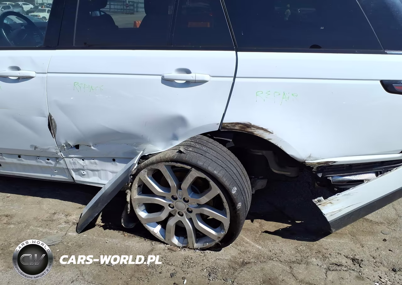 2018 Land Rover Range Rover 3.0L V6 Supercharged VIN:SALGR2RV3JA501614 - 6