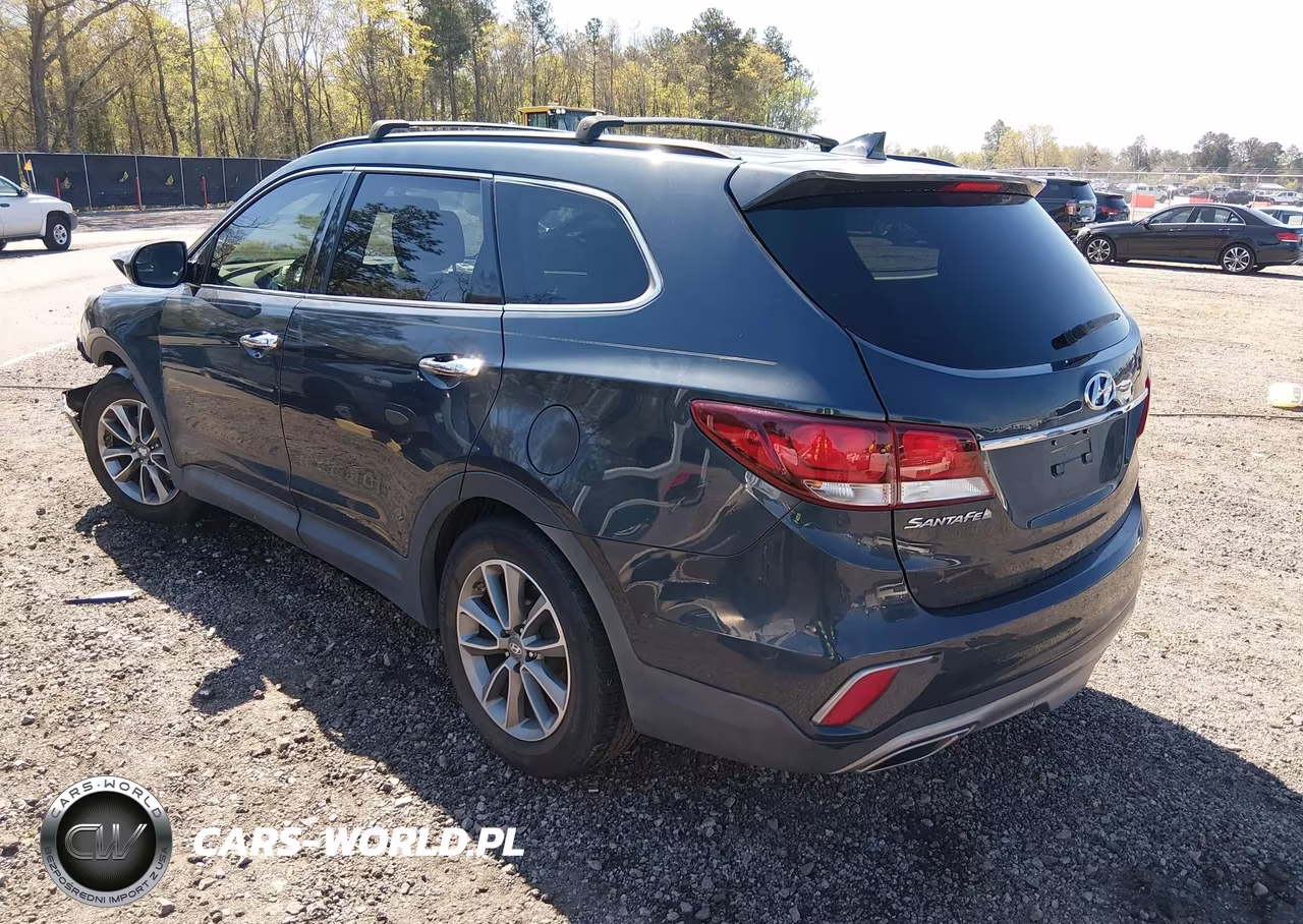 2018 Hyundai Santa Fe Se VIN:KM8SM4HF5JU266763 - 3