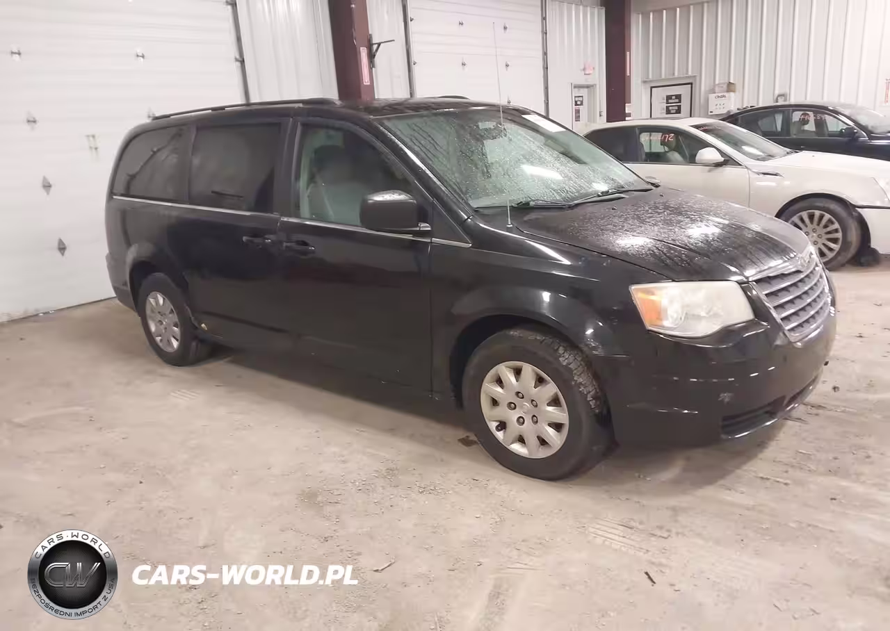 2010 Chrysler Town & Country Lx