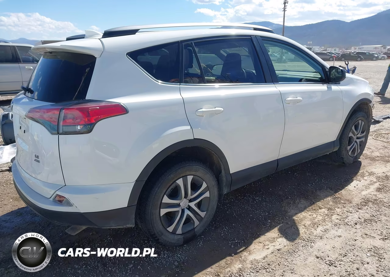 2018 Toyota Rav4 Le VIN:JTMBFREV0JJ741731 - 4