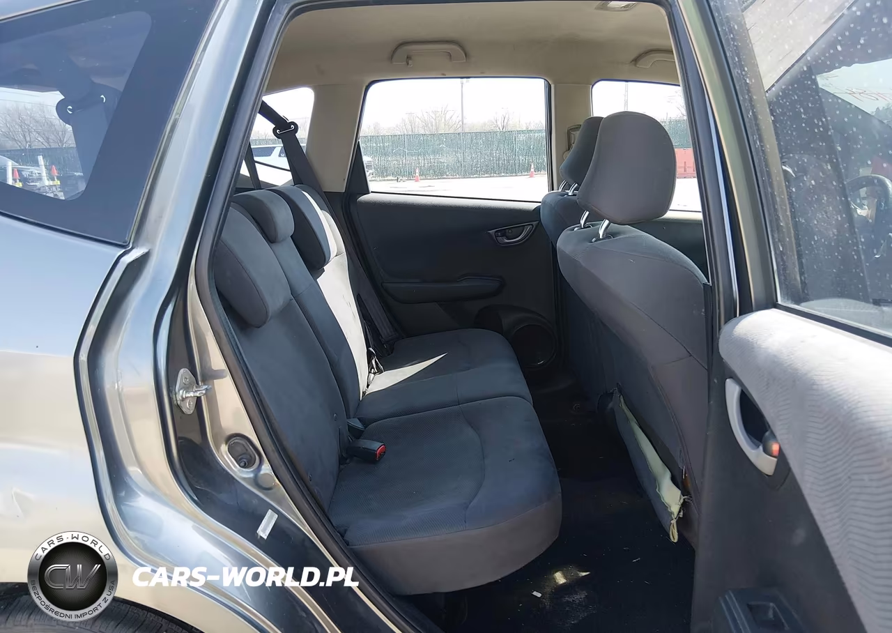 2013 Honda Fit VIN:JHMGE8H30DC013458 - 8