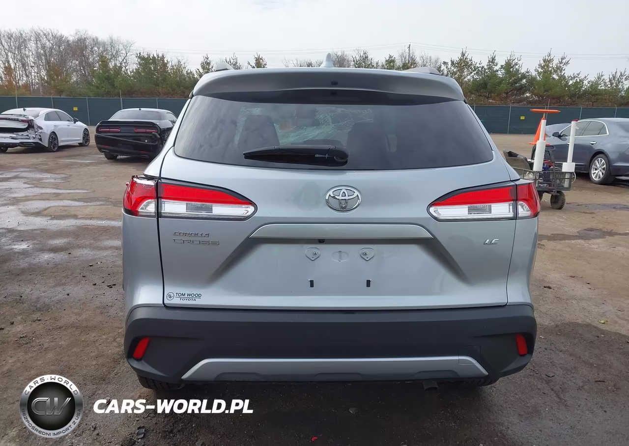 2022 Toyota Corolla Cross Le VIN:7MUCAAAG7NV034524 - 16