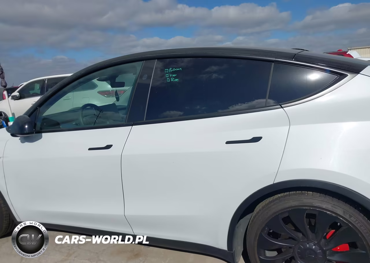 2023 Tesla Model Y Performance Dual Motor All-Wheel Drive VIN:7SAYGDEFXPF800354 - 15