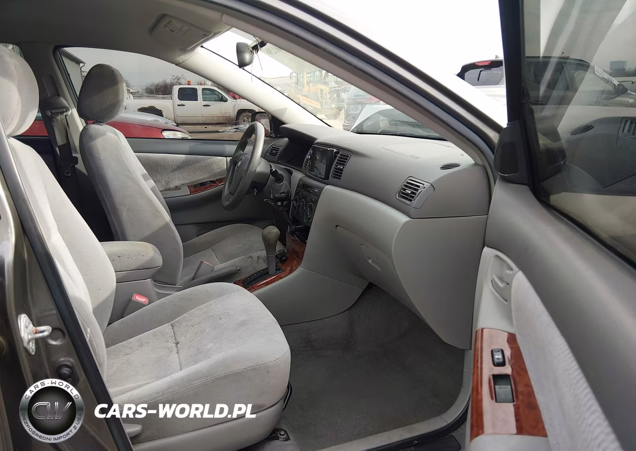 2005 Toyota Corolla Le VIN:1NXBR32E05Z525113 - 5