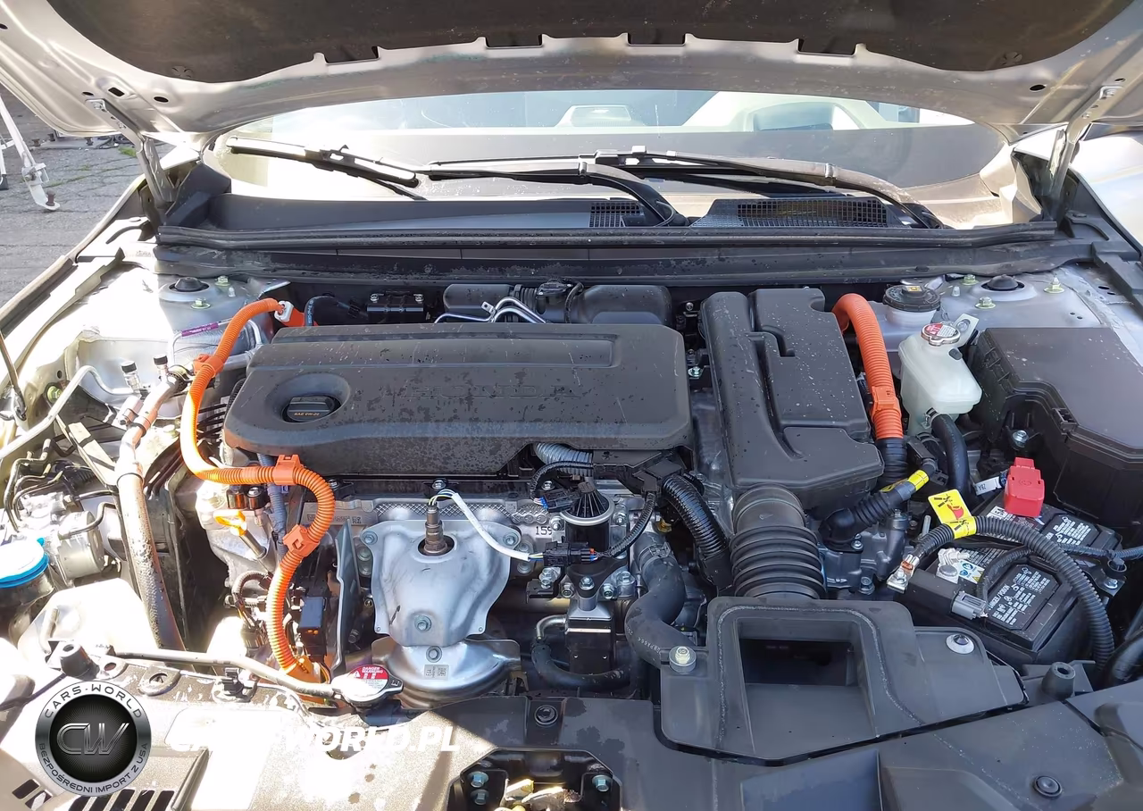 2025 Honda Accord Hybrid Touring VIN:1HGCY2F89SA058900 - 10