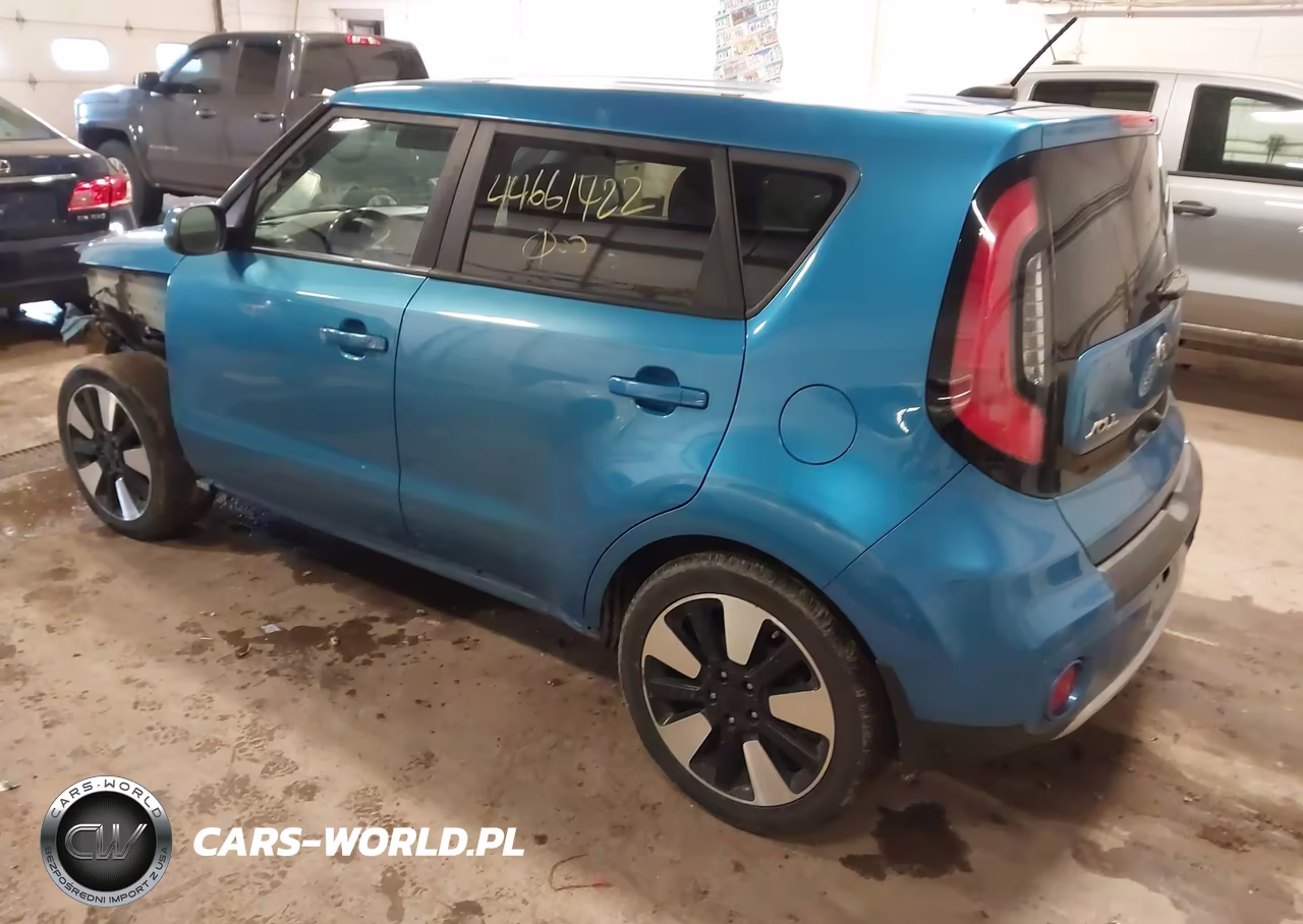 2018 Kia Soul + VIN:KNDJP3A56J7585462 - 3